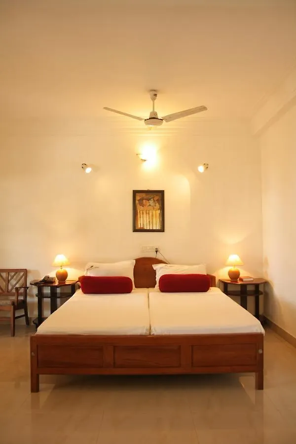 Raja Hotel